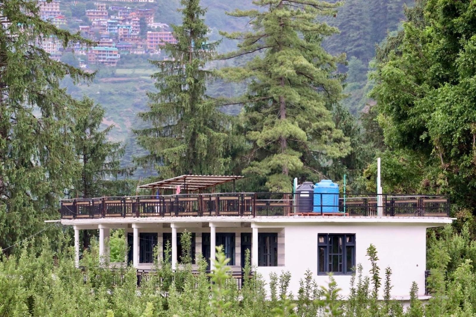 Rare House Hotel Kalgha Bagian luar foto
